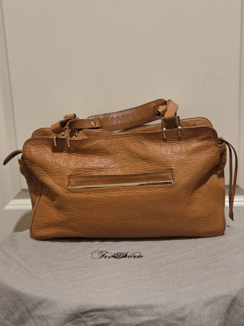 Vintage Tre Vero Cognac Leather Tote with Gold Hardware - Picture 2 of 6